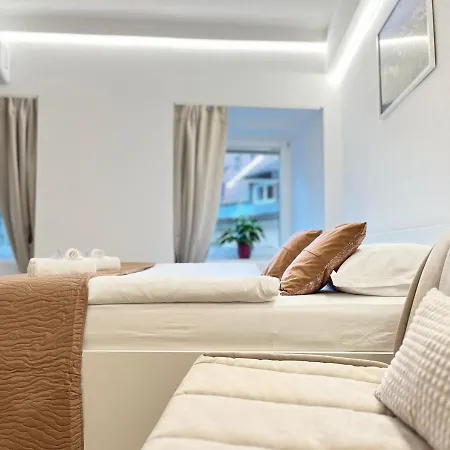 Апартаменты Under Castle